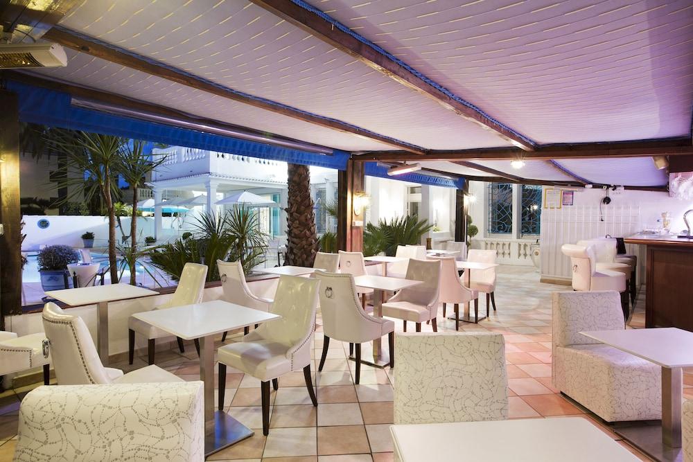 Hotel La Villa Juan Beach Exterior photo